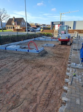 Aanleg fundering en boordstenen