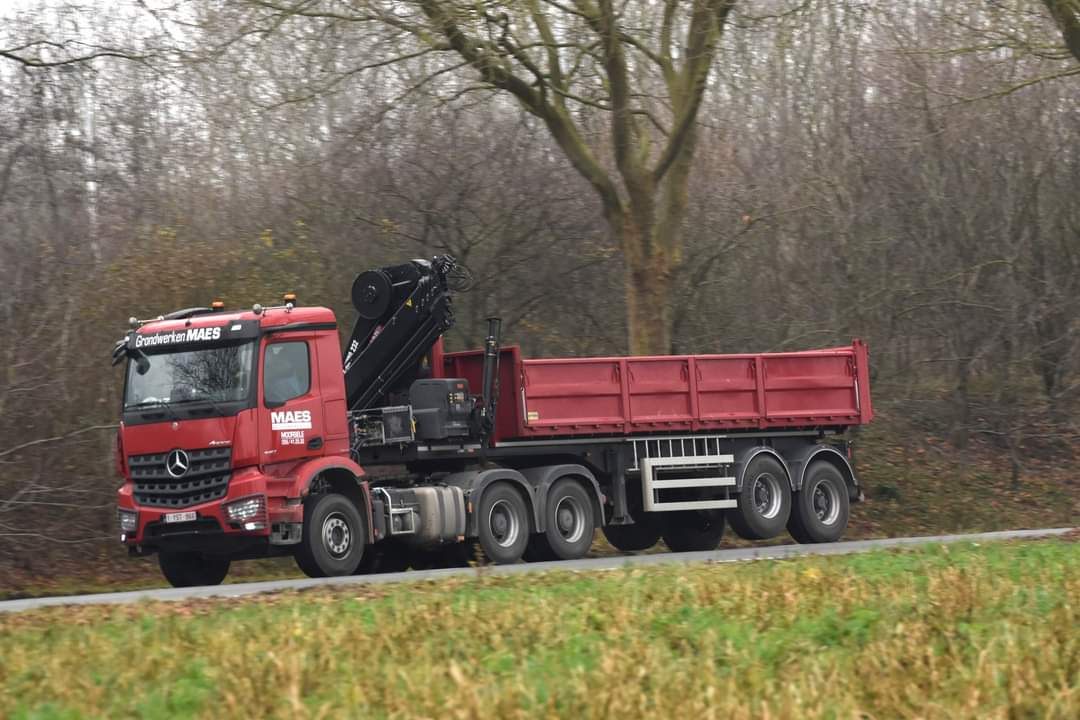 Kraanwagen Maes