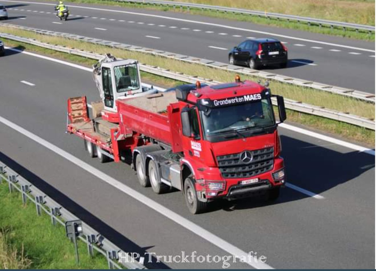 Vrachtwagen Grondwerken Maes